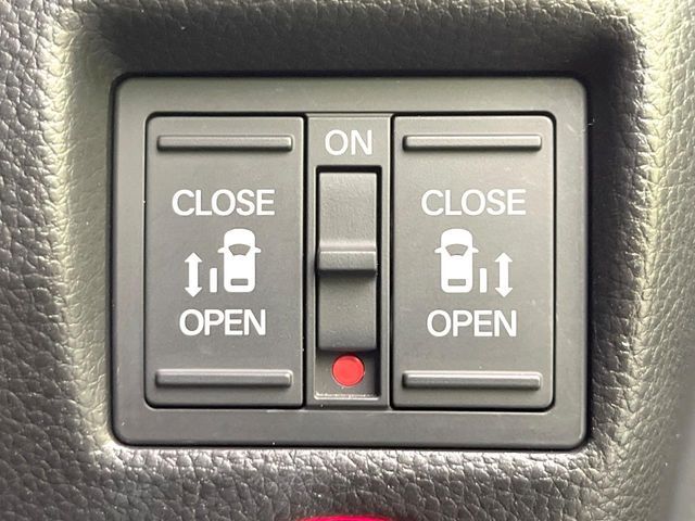 HONDA N BOX CUSTOM 2022 Image 31