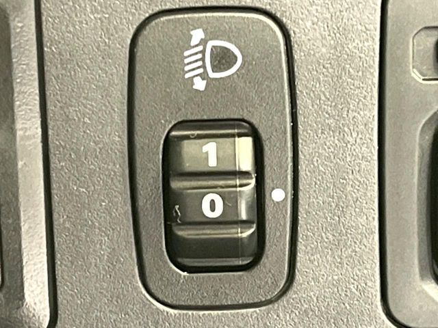 MITSUBISHI TOPPO 2013 Image 31