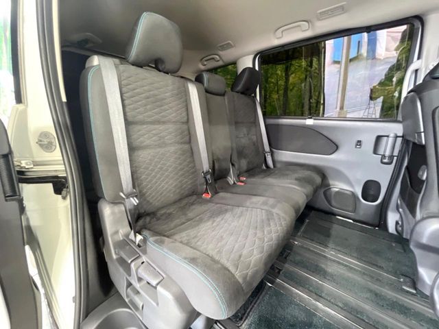 NISSAN SERENA  S-HYBRID 2017 Image 31