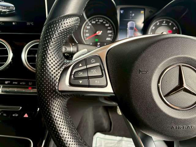 MERCEDES BENZ C CLAS 2018 Image 31