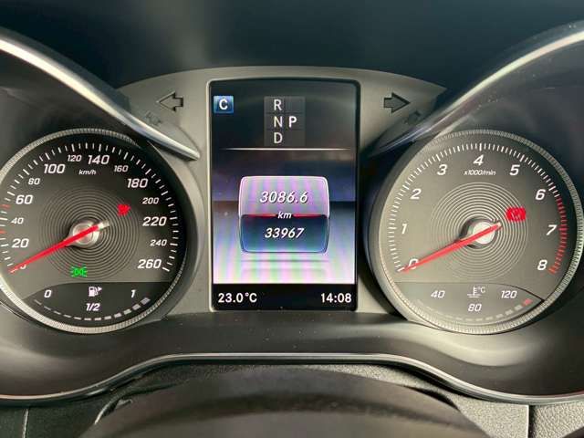 MERCEDES BENZ C CLAS 2018 Image 31