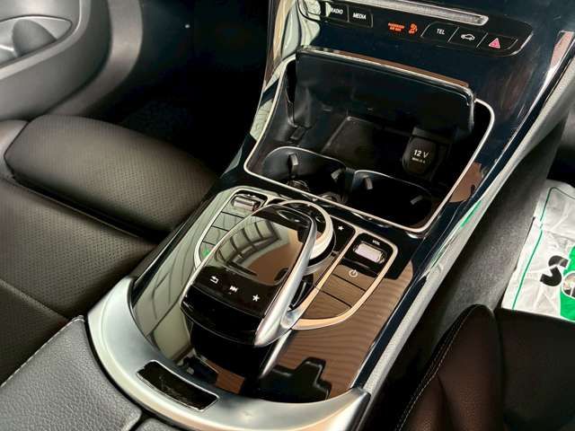 MERCEDES BENZ C CLAS 2018 Image 31