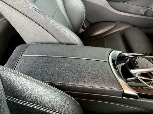 MERCEDES BENZ C CLAS 2018 Image 31