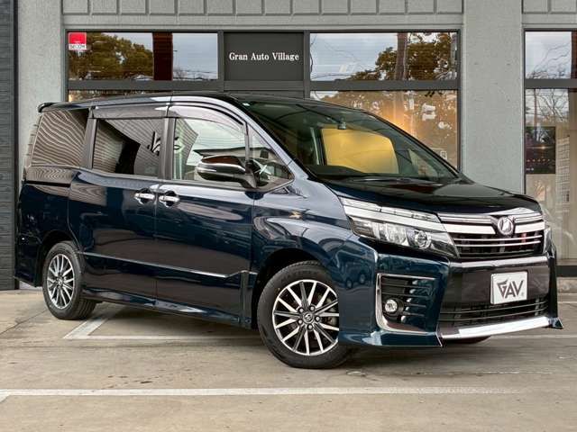 TOYOTA VOXY 2017 Image 31