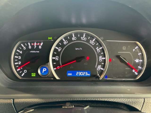 TOYOTA VOXY 2017 Image 31