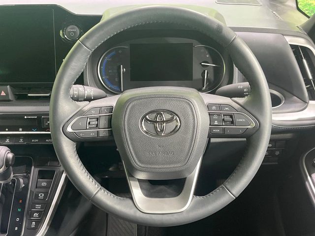 TOYOTA VOXY HYBRID 2024 Image 31