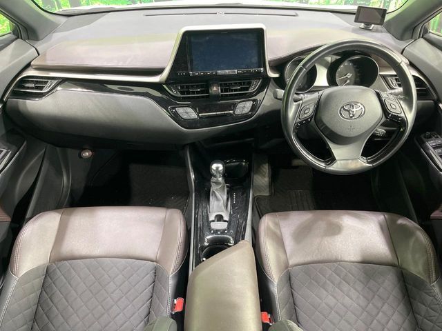 TOYOTA C-HR 2017 Image 31