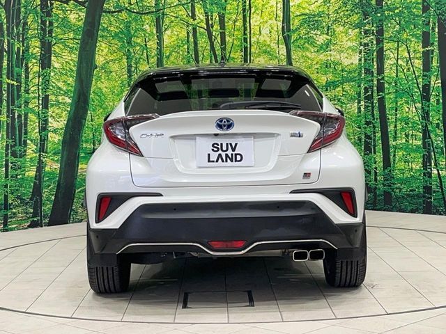 TOYOTA C-HR 2017 Image 31