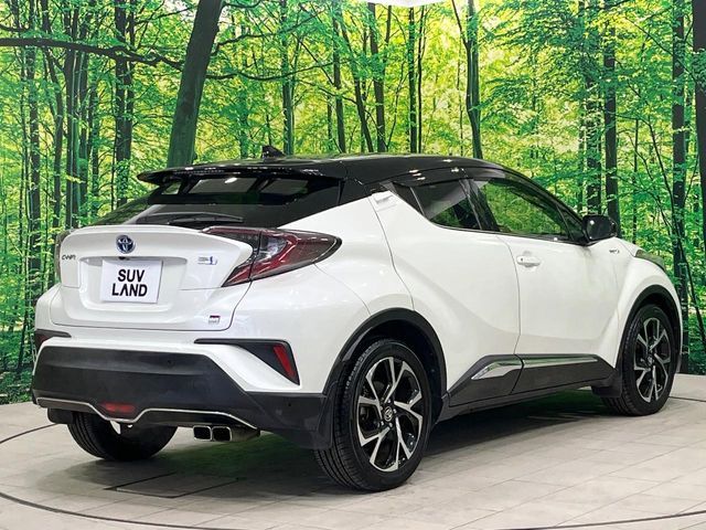 TOYOTA C-HR 2017 Image 31