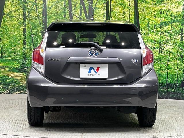 TOYOTA AQUA 2015 Image 31