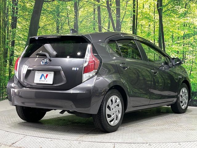 TOYOTA AQUA 2015 Image 31