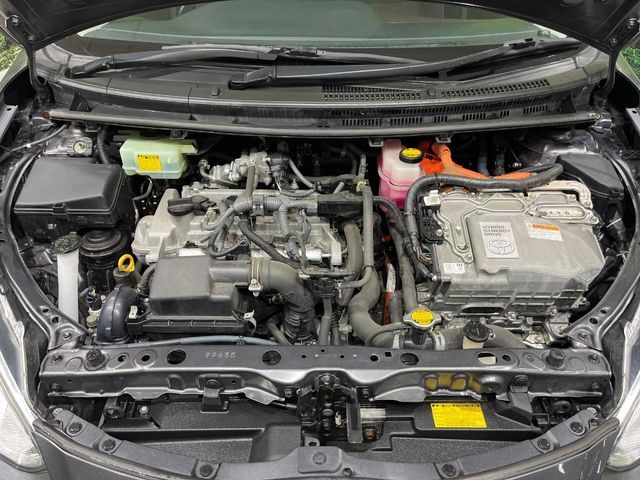 TOYOTA AQUA 2015 Image 31