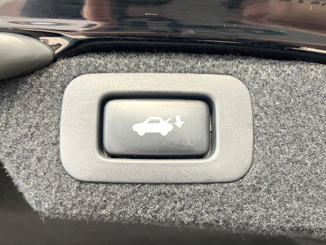 TOYOTA LEXUS LS460 2013 Image 31