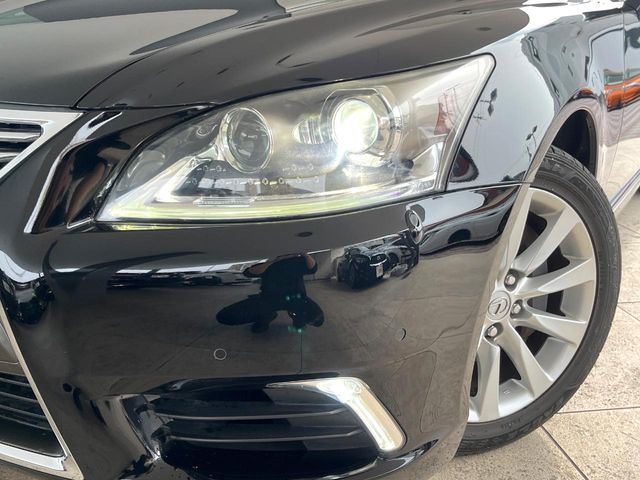 TOYOTA LEXUS LS460 2013 Image 31