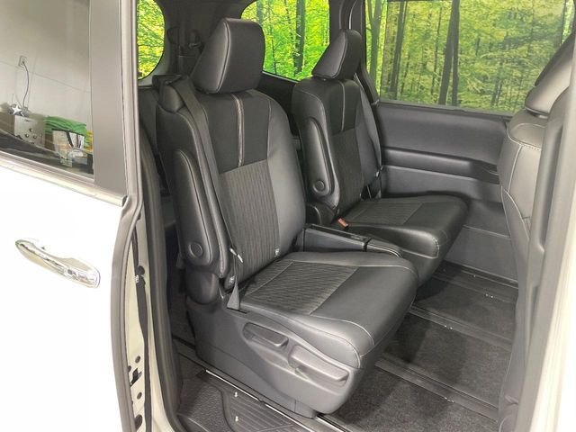 TOYOTA NOAH HYBRID 2023 Image 31