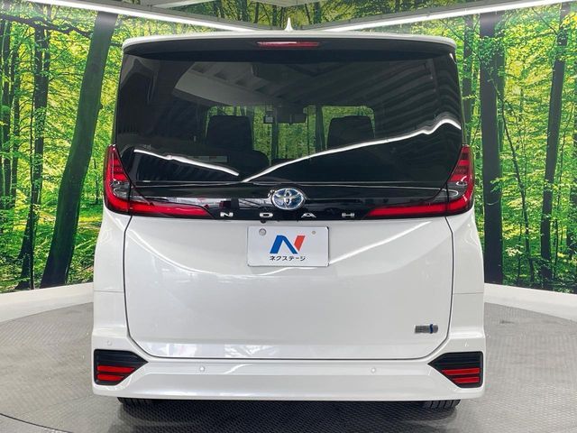 TOYOTA NOAH HYBRID 2023 Image 31