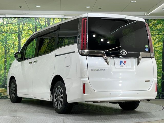 TOYOTA ESQUIRE 2019 Image 31