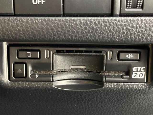 TOYOTA HARRIER 2WD 2023 Image 31