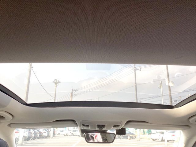 MERCEDES BENZ CLA SH 2018 Image 31