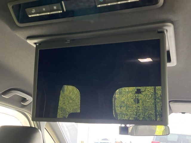 TOYOTA VOXY 2022 Image 31