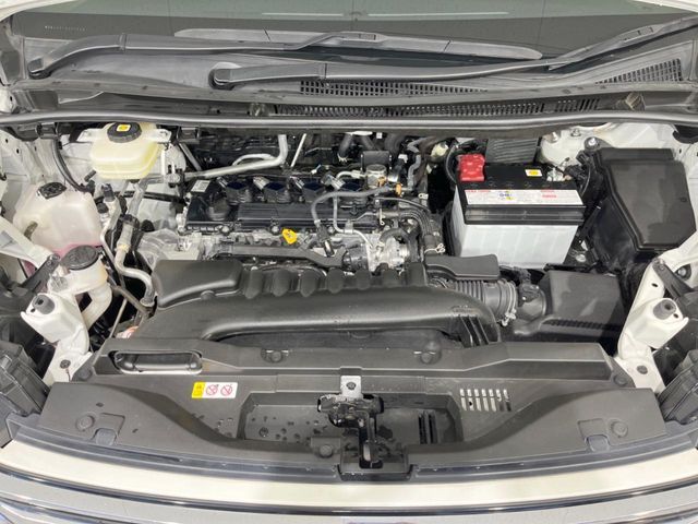 TOYOTA VOXY 2022 Image 31