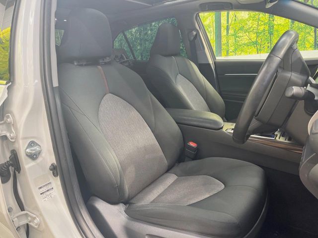 TOYOTA CAMRY HYBRID 2017 Image 31