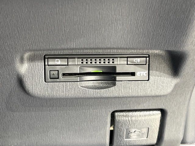 TOYOTA PRIUS 2013 Image 31