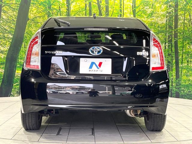 TOYOTA PRIUS 2013 Image 31