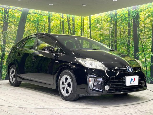 TOYOTA PRIUS 2013 Image 31