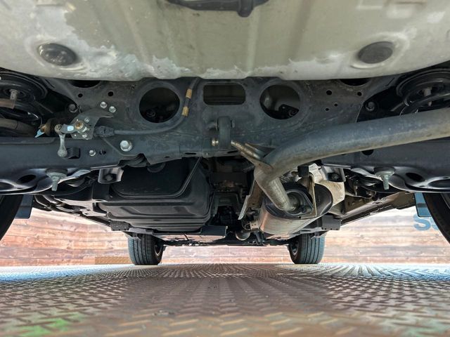 TOYOTA HARRIER 2WD 2017 Image 31