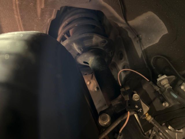 TOYOTA HARRIER 2WD 2017 Image 31