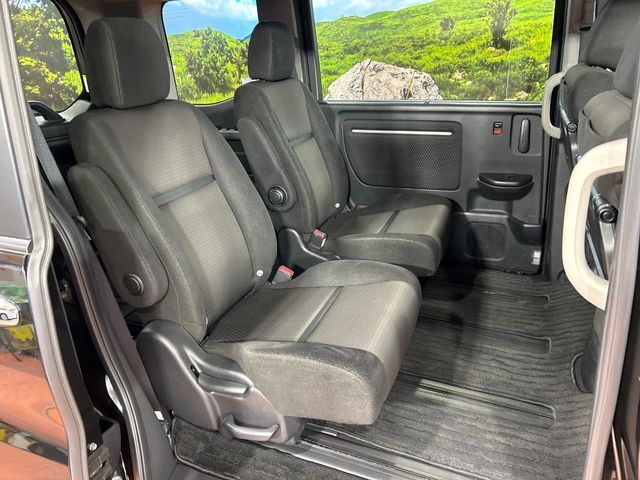 HONDA STEPWAGON E:HEV SPAD 2021 Image 31