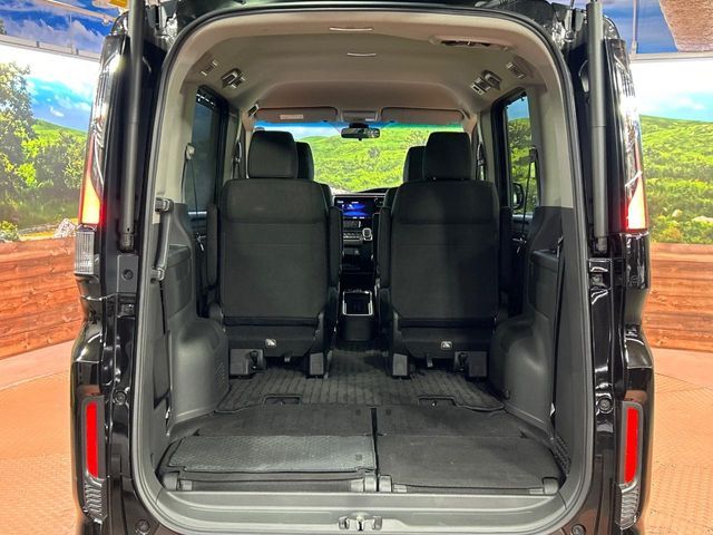 HONDA STEPWAGON E:HEV SPAD 2021 Image 31