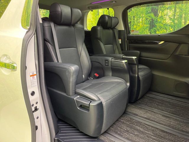 TOYOTA VELLFIRE 2018 Image 31