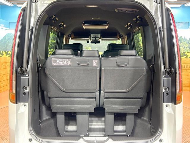 HONDA STEPWAGON E:HEV SPAD 2023 Image 31