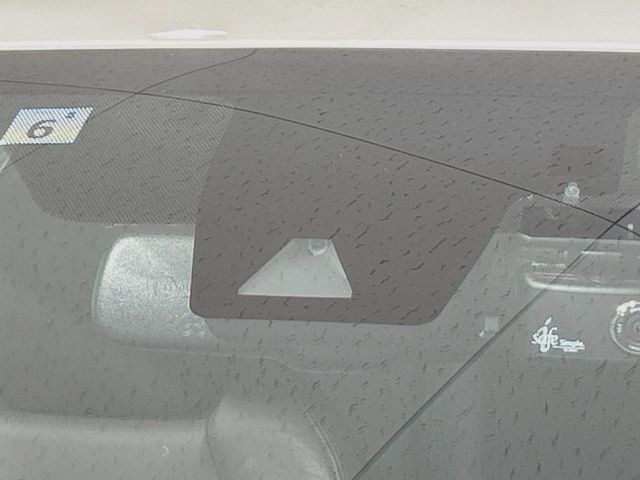 TOYOTA C-HR 2017 Image 31