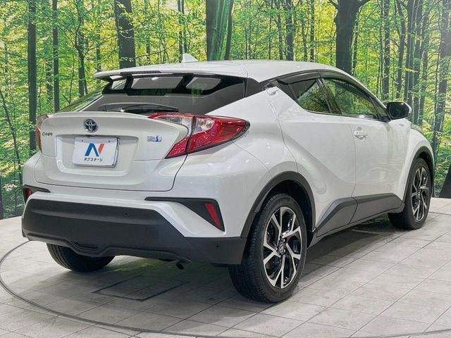 TOYOTA C-HR 2017 Image 31