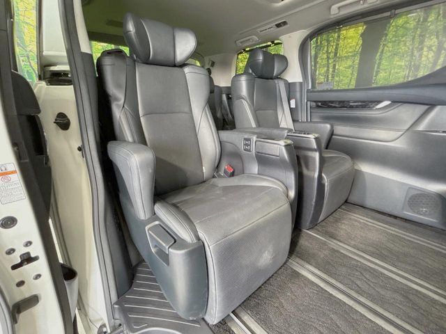TOYOTA ALPHARD 2020 Image 31