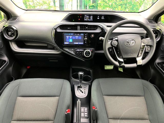 TOYOTA AQUA 2018 Image 31