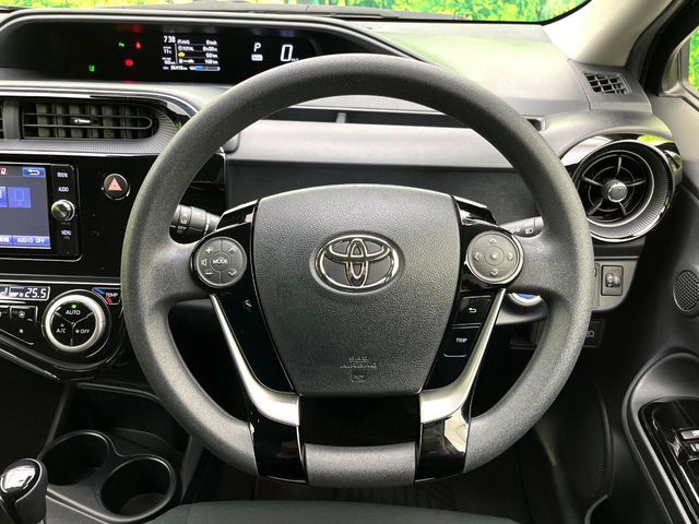 TOYOTA AQUA 2018 Image 31