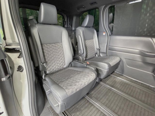 TOYOTA VOXY 2023 Image 31