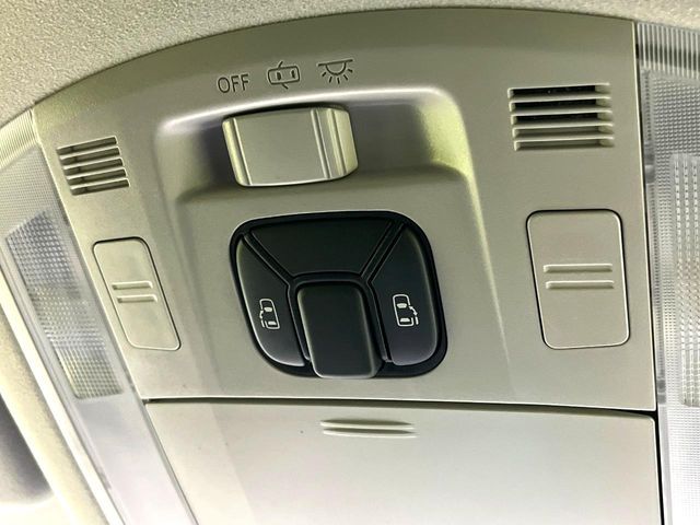 TOYOTA ALPHARD 2014 Image 31