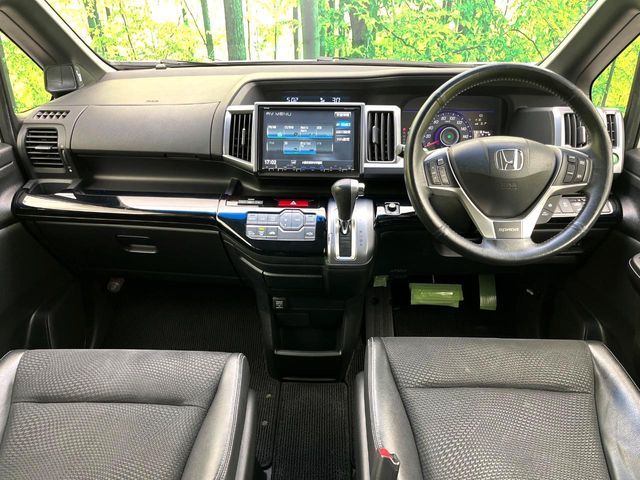 HONDA STEPWAGON SPADA 2013 Image 31