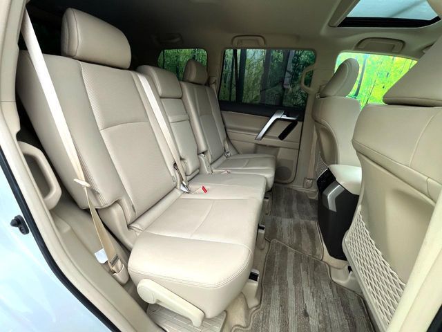 TOYOTA LANDCRUISER PRADO 2022 Image 31