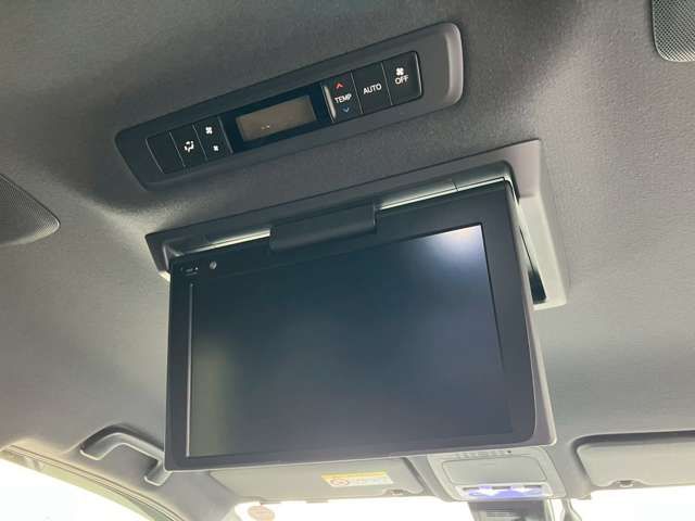 TOYOTA ESQUIRE HYBRID 2019 Image 31