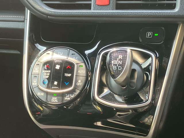 TOYOTA ESQUIRE HYBRID 2019 Image 31