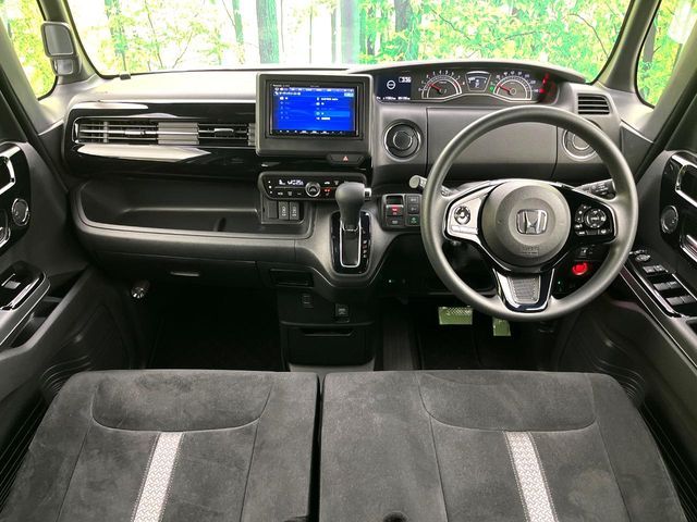 HONDA N BOX CUSTOM 2022 Image 31