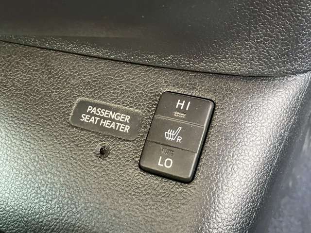 TOYOTA PRIUS 2017 Image 31