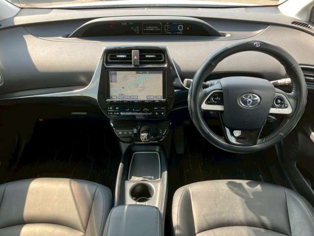 TOYOTA PRIUS 2017 Image 31