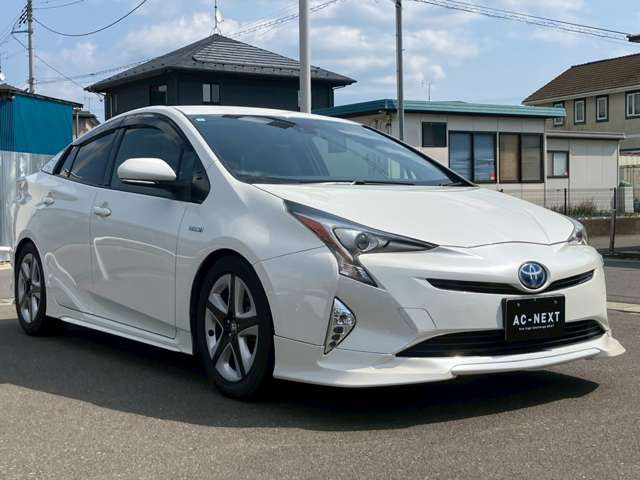 TOYOTA PRIUS 2017 Image 31